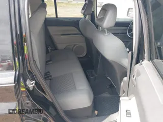 2007 Jeep Patriot Sport with VIN 1J8FF28W97D267050, listed as a IAAI auction lot 41793288 with 132,743 mi miles and . Bid and sale history available at DreamBid. Image 8.