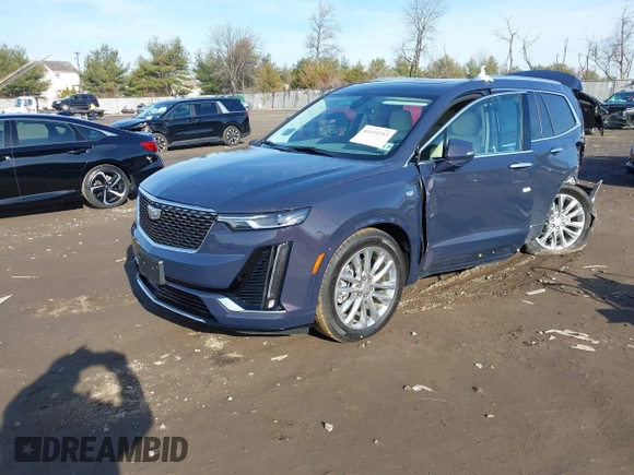 2024 Cadillac XT6 AWD Premium Luxury with VIN 1GYKPDRS2RZ737851, listed as a IAAI auction lot 41155253 with 7,988 mi miles. Bid and sale history available at carsss.com. Image 17.