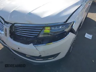2018 Lincoln MKX Reserve with VIN 2LMPJ6LRXJBL20354, listed as a IAAI auction lot 41561022 with 138,688 mi miles. Bid and sale history available at carsss.com. Image 6.