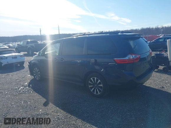2018 Toyota Sienna LE with VIN 5TDJZ3DC4JS189041, listed as a IAAI auction lot 41610754 with 61,862 mi miles and . Bid and sale history available at DreamBid. Image 14.