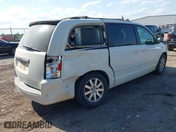 2008 Chrysler Town & Country Touring with VIN 2A8HR54P68R822972, listed as a IAAI auction lot 42056631 with 189,987 mi miles and . Bid and sale history available at DreamBid. Image 4.