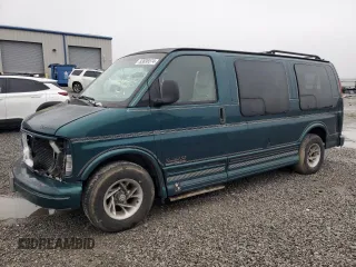 1998 GMC Savana Cargo Van YF7 with VIN 1GDFG15R5W1096726, listed as a Copart auction lot 83836574 with 0 mi miles and Salvage Title. Bid and sale history available at carsss.com. Image 1.