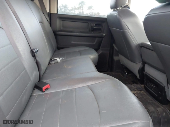 2018 Ram 2500 Tradesman with VIN 3C6UR5CJ4JG147600, listed as a IAAI auction lot 41514148 with 115,289 mi miles. Bid and sale history available at carsss.com. Image 8.