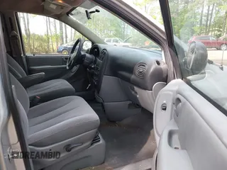 2007 Dodge Grand Caravan SE z VIN 1D4GP24R77B167228, wystawiony jako IAAI lot #42062853 z przebiegiem 133 659 mil mil oraz . Historia ofert i sprzedaży dostępna na DreamBid. Obrazek 5.