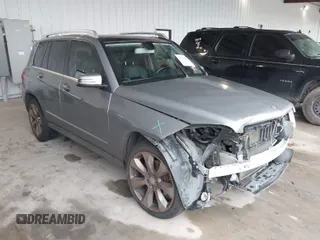 2011 Mercedes-Benz GLK GLK 350 with VIN WDCGG8HB8BF654415, listed as a IAAI auction lot 41547906 with 171,463 mi miles and . Bid and sale history available at carsss.com. Image 1.