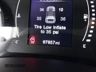 2018 Jeep Renegade Altitude z VIN ZACCJABB0JPJ52125, wystawiony jako IAAI lot #42262220 z przebiegiem 67 857 mil mil oraz . Historia ofert i sprzedaży dostępna na DreamBid. Obrazek 15.