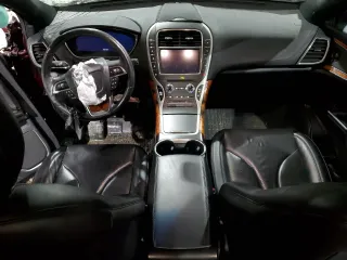 2020 Lincoln Nautilus Reserve with VIN 2LMPJ8K90LBL12750, listed as a Copart auction lot 44445265 with 0 mi miles and Non Repairable. Bid and sale history available at carsss.com. Image 8.