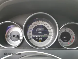 2013 Mercedes-Benz C 350 z VIN WDDGF8JB5DA751323, wystawiony jako Copart lot #65987165 z przebiegiem 168 291 mil mil oraz Czysty tytuł • Clean title. Historia ofert i sprzedaży dostępna na DreamBid. Obrazek 9.