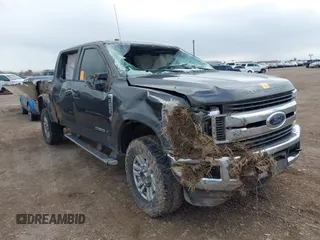 2017 Ford Super Duty F-250 SRW Lariat with VIN 1FT7W2BT3HEF46385, listed as a IAAI auction lot 41456074 with 1 mi miles. Bid and sale history available at carsss.com. Image 1.
