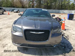 2017 Chrysler 300 S with VIN 2C3CCAGG6HH542499, listed as a Copart auction lot 49848555 with 131,321 mi miles and Clean Title. Bid and sale history available at DreamBid. Image 5.