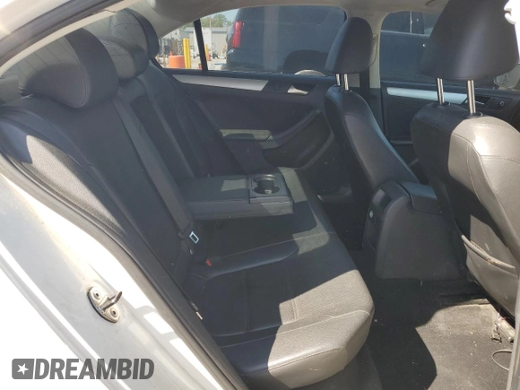 2013 Volkswagen Jetta SE with VIN 3VWDP7AJ7DM284045, listed as a Copart auction lot 52328525 with Not provided miles and Salvage title. Bid and sale history available at DreamBid. Image 10.