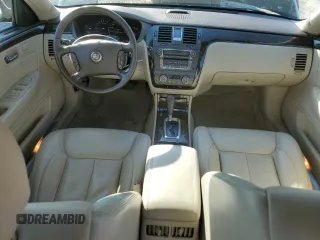2008 Cadillac DTS 1SA z VIN 1G6KD57Y48U106139, wystawiony jako Copart lot #49046545 z przebiegiem 53 550 mil mil oraz Szkody całkowita. Historia ofert i sprzedaży dostępna na DreamBid. Obrazek 8.
