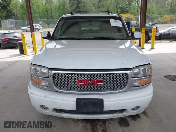 2004 GMC Yukon Denali z VIN 1GKEK63U84J148225, wystawiony jako IAAI lot #42218451 z przebiegiem 296 149 mil mil oraz . Historia ofert i sprzedaży dostępna na DreamBid. Obrazek 12.