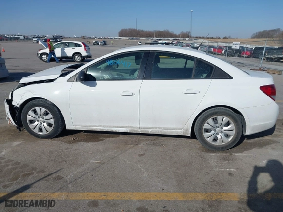 2013 Chevrolet Cruze LS with VIN 1G1PA5SH6D7313782, listed as a IAAI auction lot 41806417 with 104,373 mi miles. Bid and sale history available at carsss.com. Image 14.