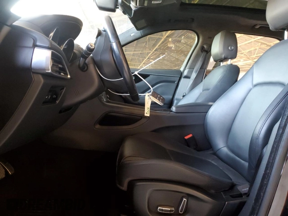 2019 Jaguar F-Pace 25t Premium с VIN SADCJ2FX0KA616809, выставлен на аукционе Copart как лот 60168905 с пробегом 49 914 миль миль и Списание • Salvage title. История ставок и продаж доступна на DreamBid. Изображение 7.