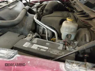 2014 Ram 1500 Express z VIN 1C6RR7KTXES197338, wystawiony jako IAAI lot #42886600 z przebiegiem 102 660 mil mil oraz . Historia ofert i sprzedaży dostępna na DreamBid. Obrazek 20.