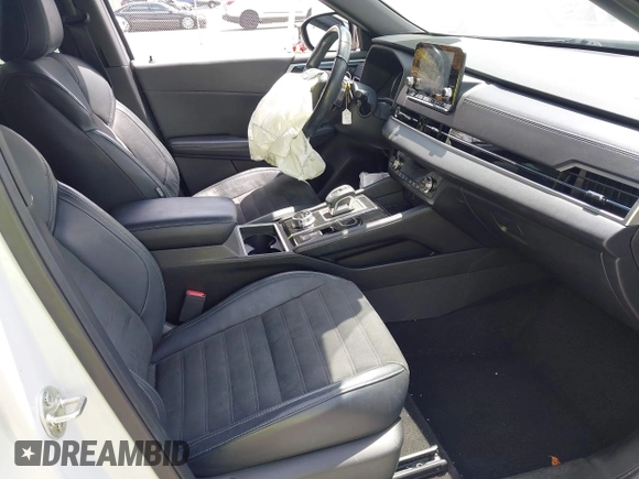 2022 Mitsubishi Outlander SE z VIN JA4J3UA85NZ055855, wystawiony jako IAAI lot #42020874 z przebiegiem 37 756 mil mil oraz . Historia ofert i sprzedaży dostępna na DreamBid. Obrazek 5.