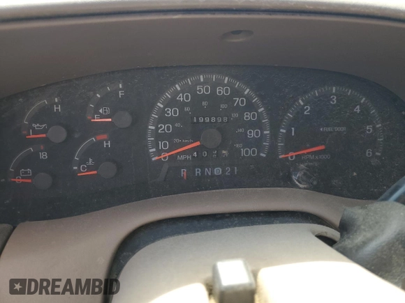 1998 Ford Expedition XLT with VIN 1FMRU17L2WLB50938, listed as a Copart auction lot 72033484 with 199,898 mi miles and Salvage Title. Bid and sale history available at carsss.com. Image 9.