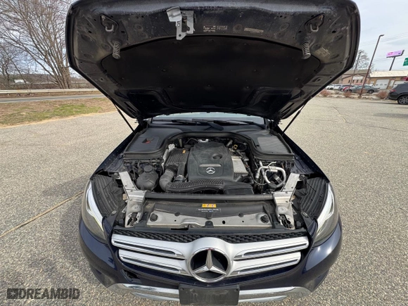 2017 Mercedes-Benz GLC with VIN WDC0G4KB1HF135962, listed as a Copart auction lot 54082435 with 149,721 mi miles and Clean Title. Bid and sale history available at carsss.com. Image 7.