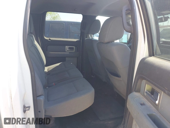 2011 Ford F-150 XL z VIN 1FTFW1CF3BKD57601, wystawiony jako IAAI lot #41993780 z przebiegiem 273 913 mil mil oraz . Historia ofert i sprzedaży dostępna na DreamBid. Obrazek 8.