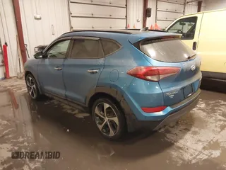 2016 Hyundai Tucson Limited with VIN KM8J33A27GU085639, listed as a IAAI auction lot 41733158 with 111,155 mi miles. Bid and sale history available at carsss.com. Image 3.