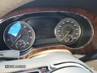 2017 Bentley Bentayga W12 z VIN SJAAC2ZV1HC014037, wystawiony jako Copart lot #73797634 z przebiegiem Nie podano mil oraz Szkoda całkowita • Salvage title. Historia ofert i sprzedaży dostępna na DreamBid. Obrazek 9.