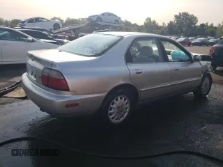 1997 Honda Accord EX with VIN 1HGCD5652VA253129, listed as a Copart auction lot 70867144 with 97,101 mi miles and Salvage Title. Bid and sale history available at carsss.com. Image 3.