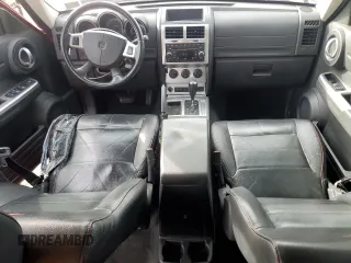 2007 Dodge Nitro R/T z VIN 1D8GT58617W724364, wystawiony jako Copart lot #82677424 z przebiegiem 209 599 mil mil oraz Szkoda całkowita • Salvage title. Historia ofert i sprzedaży dostępna na DreamBid. Obrazek 8.