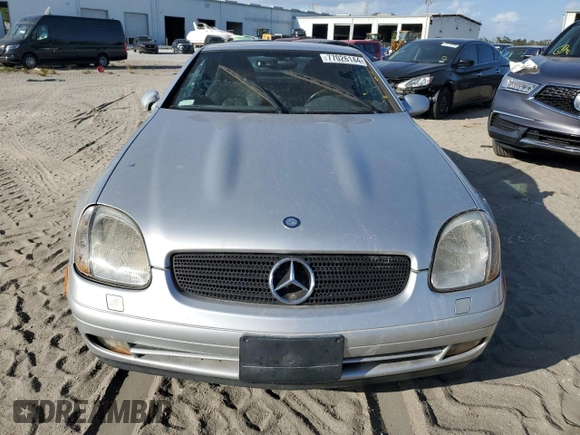 1998 Mercedes-Benz SLK-Class with VIN WDBKK47F6WF059935, listed as a Copart auction lot 77026144 with Not Provided miles and Non Repairable. Bid and sale history available at carsss.com. Image 5.
