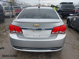 2015 Chevrolet Cruze LT with VIN 1G1PE5SB5F7113933, listed as a IAAI auction lot 41822629 with 100,576 mi miles. Bid and sale history available at carsss.com. Image 16.