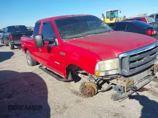 2004 Ford Super Duty F-250 XL with VIN 1FTNX20P94EA35929, listed as a IAAI auction lot 41312886 with 338,765 mi miles. Bid and sale history available at carsss.com. Image 1.