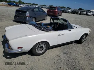 1973 FIAT 124 Spider z VIN 124CS0065983, wystawiony jako Copart lot #57913365 z przebiegiem Nie podano mil oraz Tytuł czysty. Historia ofert i sprzedaży dostępna na DreamBid. Obrazek 3.