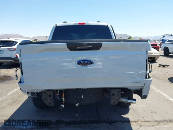 2021 Ford F-150 XL with VIN 1FTEW1CP4MKD82871, listed as a IAAI auction lot 42301025 with 54,757 mi miles and . Bid and sale history available at DreamBid. Image 17.
