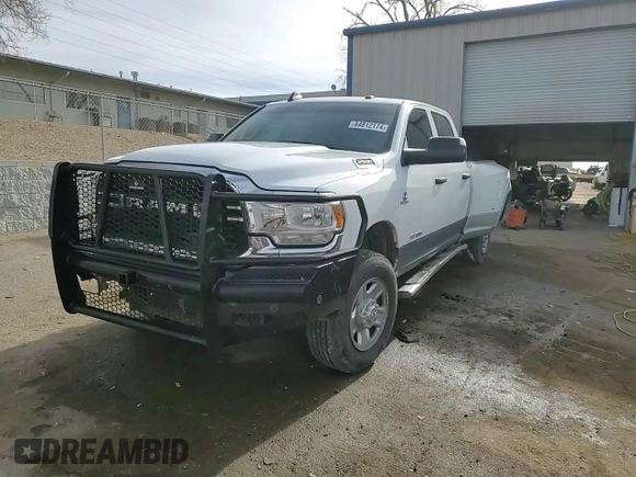 2022 Ram 2500 Tradesman with VIN 3C6UR5HL7NG273921, listed as a Copart auction lot 84812174 with 33,986 mi miles and Clean title. Bid and sale history available at DreamBid. Image 13.