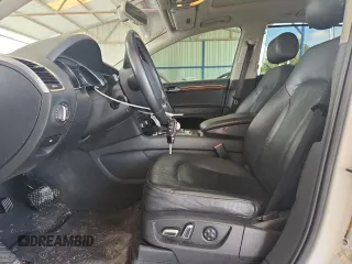 2013 Audi Q7 Premium Plus z VIN WA1LGAFE8DD002475, wystawiony jako Copart lot #65702495 z przebiegiem 154 538 mil mil oraz Czysty tytuł • Clean title. Historia ofert i sprzedaży dostępna na DreamBid. Obrazek 7.