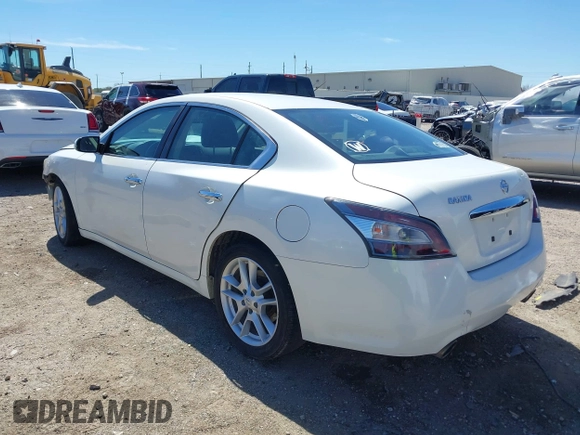 2014 Nissan Maxima SV z VIN 1N4AA5AP6EC457434, wystawiony jako IAAI lot #41801971 z przebiegiem 160 756 mil mil oraz . Historia ofert i sprzedaży dostępna na DreamBid. Obrazek 3.