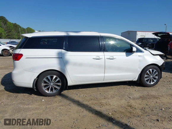 2017 Kia Sedona SX with VIN KNDMC5C12H6329656, listed as a IAAI auction lot 41980895 with 111,318 mi miles. Bid and sale history available at carsss.com. Image 14.