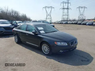 2012 Volvo S80 3.2L with VIN YV1940AS5C1151856, listed as a IAAI auction lot 41810344 with 138,479 mi miles. Bid and sale history available at carsss.com. Image 1.
