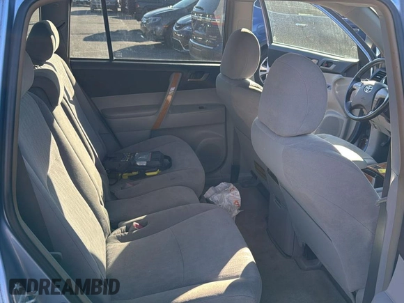 2008 Toyota Highlander Hybrid with VIN JTEEW41A782005632, listed as a Copart auction lot 84068504 with 394,338 mi miles and Clean Title. Bid and sale history available at carsss.com. Image 6.