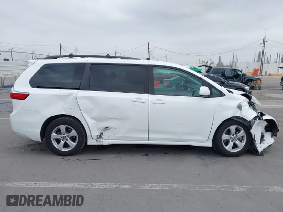 2020 Toyota Sienna LE Auto Access Seat с VIN 5TDKZ3DC0LS044909, выставлен на аукционе IAAI как лот 42289084 с пробегом 71 090 миль миль и . История ставок и продаж доступна на DreamBid. Изображение 14.