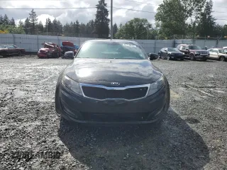 2013 Kia Optima EX z VIN 5XXGN4A78DG227184, wystawiony jako Copart lot #57710015 z przebiegiem 154 906 mil mil oraz Czysty tytuł • Clean title. Historia ofert i sprzedaży dostępna na DreamBid. Obrazek 5.