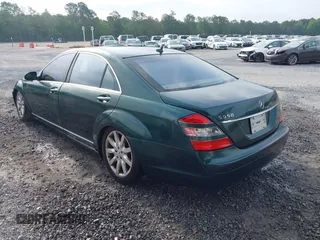 2007 Mercedes-Benz S 550 with VIN WDDNG71X77A090036, listed as a IAAI auction lot 42117580 with 137,160 mi miles and . Bid and sale history available at carsss.com. Image 3.