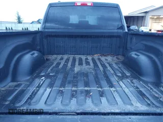 2018 Ram 1500 Express z VIN 1C6RR7FT4JS238082, wystawiony jako IAAI lot #41203915 z przebiegiem 85 863 mil mil oraz . Historia ofert i sprzedaży dostępna na DreamBid. Obrazek 18.