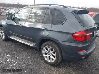 2011 BMW X5 35i with VIN 5UXZV4C59BL415034, listed as a IAAI auction lot 40969149 with 108,468 mi miles. Bid and sale history available at carsss.com. Image 3.