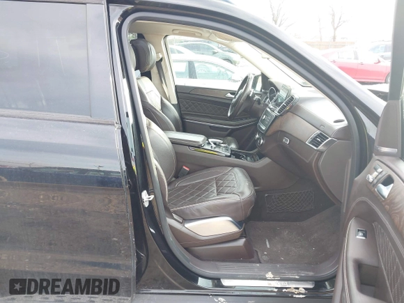 2017 Mercedes-Benz GLS 550 z VIN 4JGDF7DE8HA788641, wystawiony jako IAAI lot #41664587 z przebiegiem 156 707 mil mil oraz . Historia ofert i sprzedaży dostępna na DreamBid. Obrazek 5.