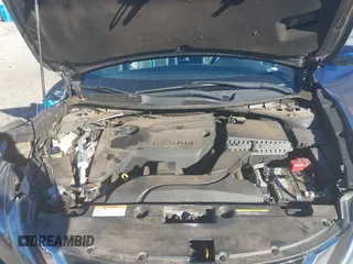 2018 Nissan Altima 2.5 SR with VIN 1N4AL3AP7JC291210, listed as a IAAI auction lot 41677670 with 142,994 mi miles. Bid and sale history available at carsss.com. Image 10.