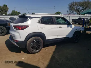 2021 Chevrolet TrailBlazer LT with VIN KL79MPSL5MB111419, listed as a Copart auction lot 70817134 with 57,069 mi miles and Salvage Title. Bid and sale history available at DreamBid. Image 3.