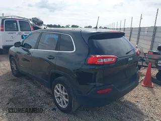 2016 Jeep Cherokee Latitude with VIN 1C4PJLCB3GW247899, listed as a IAAI auction lot 39693243 with 85,088 mi miles. Bid and sale history available at carsss.com. Image 3.