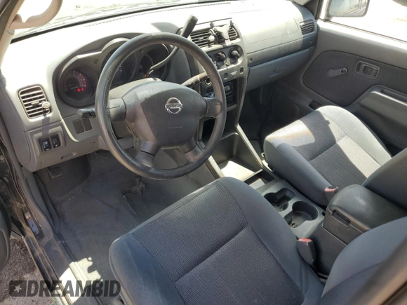 2003 Nissan Frontier XE z VIN 1N6DD26T23C471697, wystawiony jako Copart lot #58618725 z przebiegiem 126 296 mil mil oraz Czysty tytuł • Clean title. Historia ofert i sprzedaży dostępna na DreamBid. Obrazek 8.