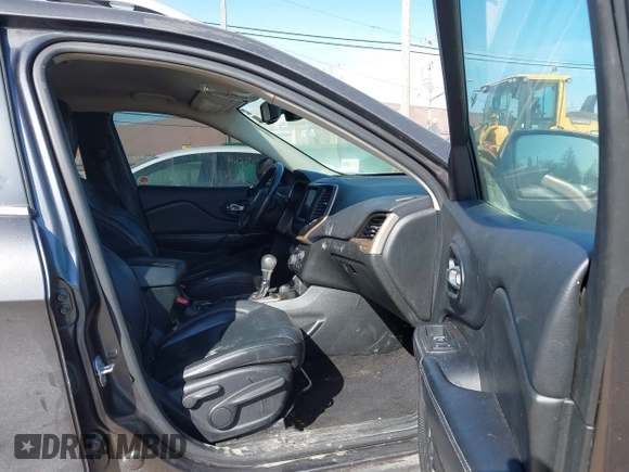 2015 Jeep Cherokee Limited with VIN 1C4PJMDS1FW533060, listed as a IAAI auction lot 41796305 with 199,175 mi miles and . Bid and sale history available at DreamBid. Image 5.